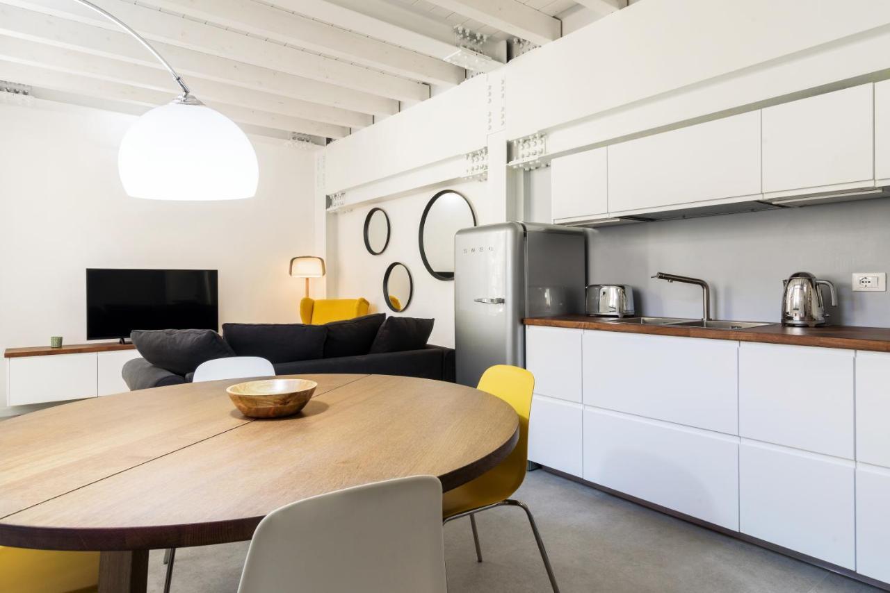 White Navigli Lejlighed Milano Eksteriør billede