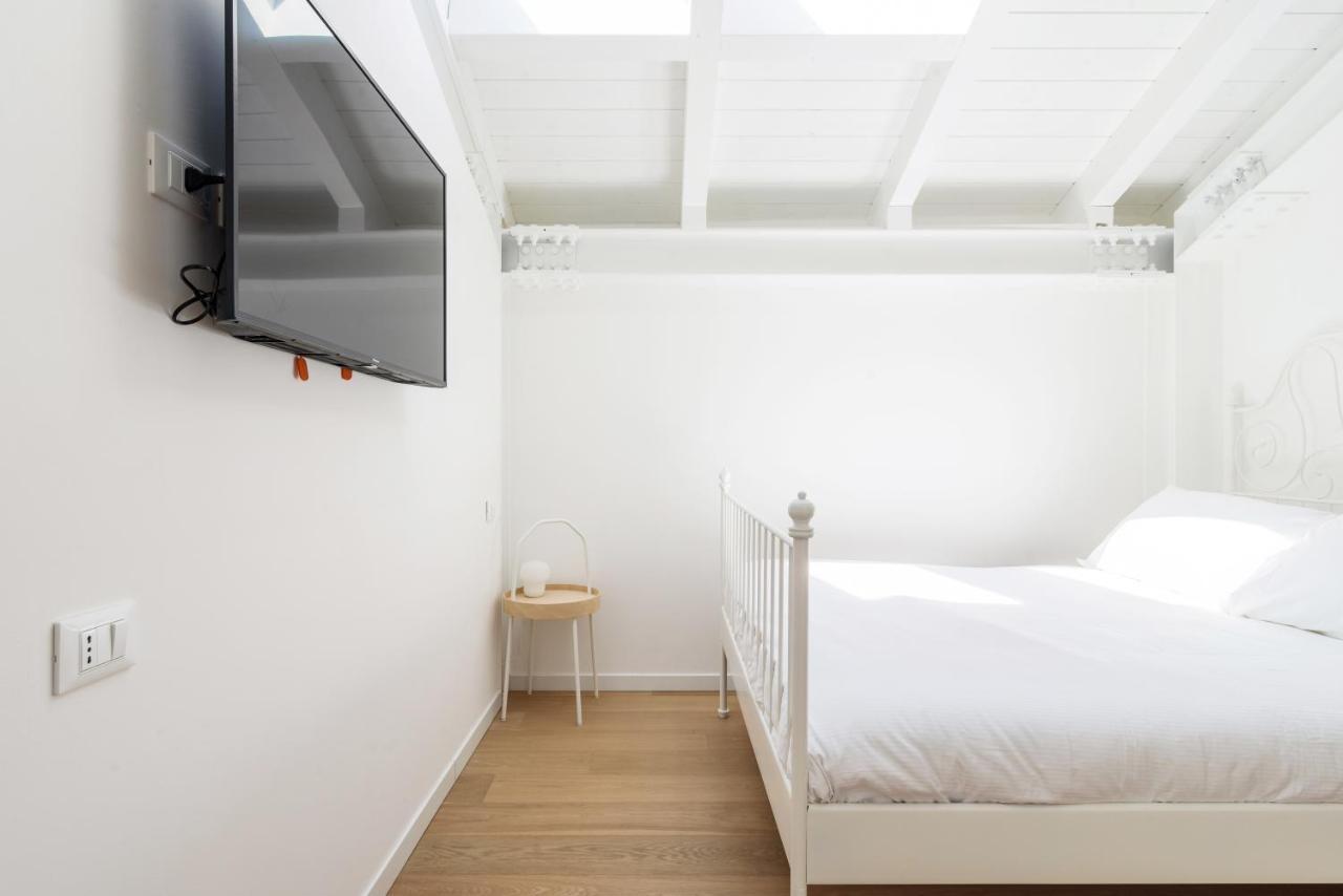 White Navigli Lejlighed Milano Eksteriør billede
