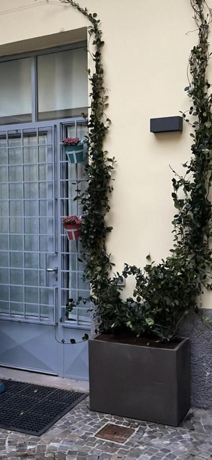 White Navigli Lejlighed Milano Eksteriør billede
